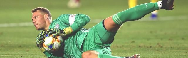  波鸿门将超神表现零封莱比锡攻击群  