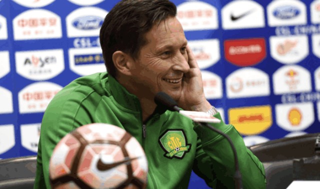  沙尔克04触底反弹，背水一战重燃保级希望