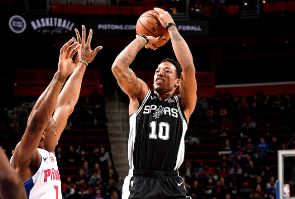  阿德巴约25+15 热火轻取活塞迎五连胜  