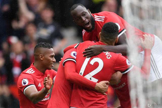  纽卡斯尔联主场雨战与莱斯特城握手言和各取一分